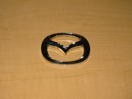 Mazda-Badge