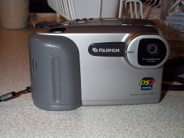 Fuji-DS7-Front